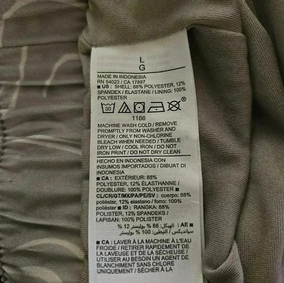 Old Navy Active StretchTech Quick Dry Lined Dolphin Hem Shorts (L) Womens - Picture 4 of 4